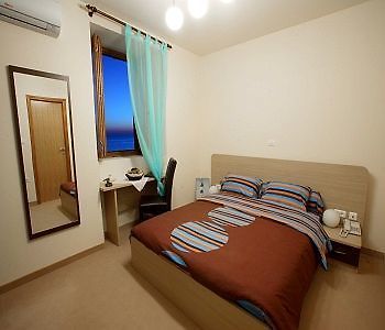 Marina Hotel - Restaurant 파자나 외부 사진